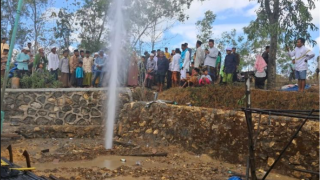 Semburan ir di Sampang